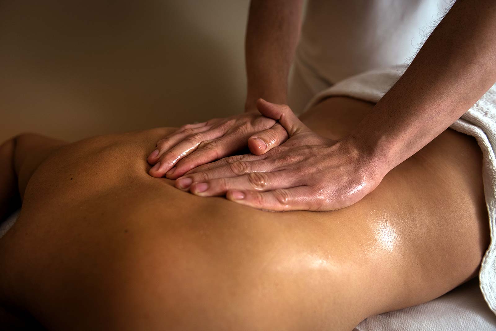 Acquista Scaldaolio per massaggi per salone professionale Spa